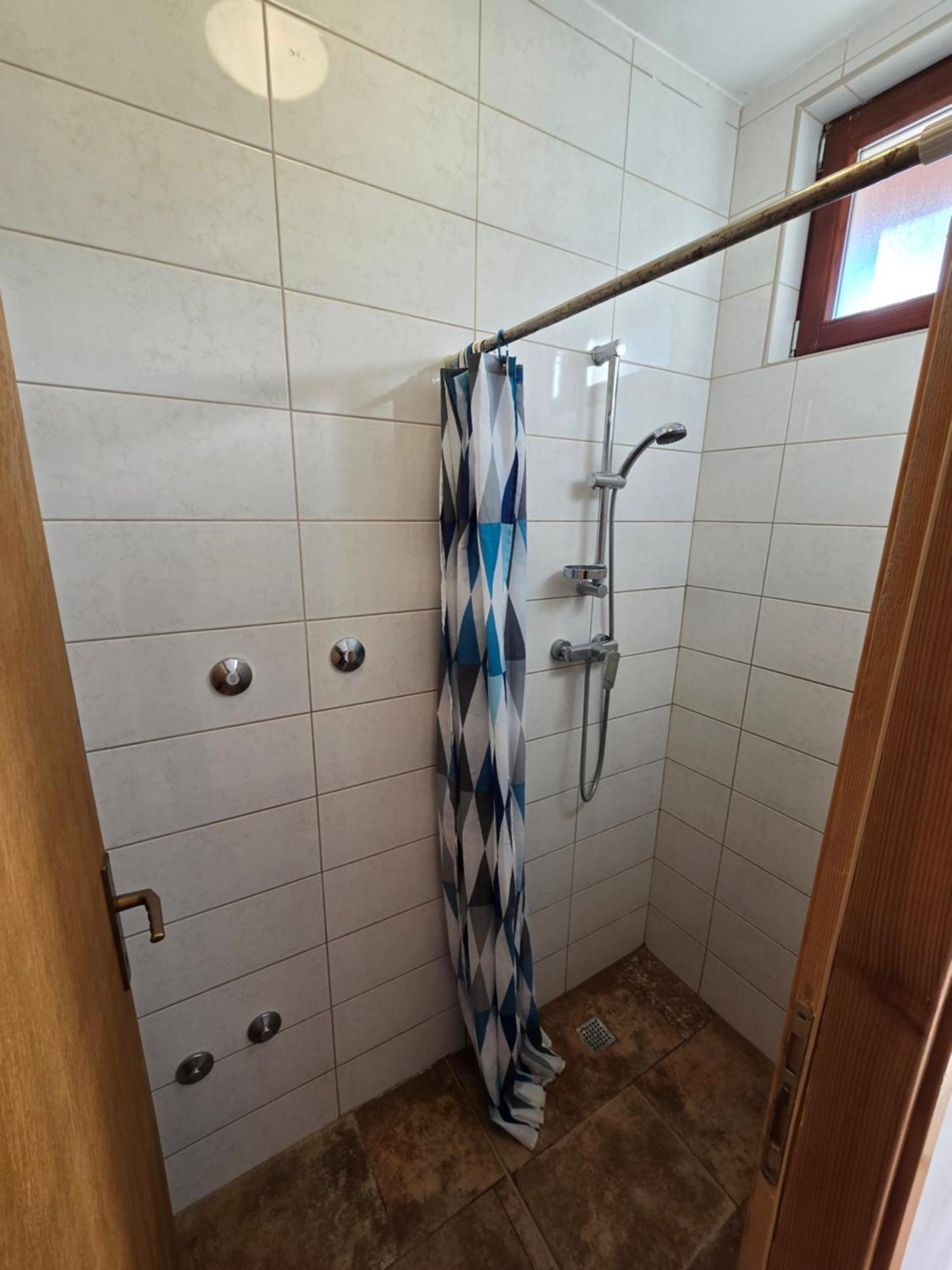 Bungalows Rizvan City Brusane Экстерьер фото