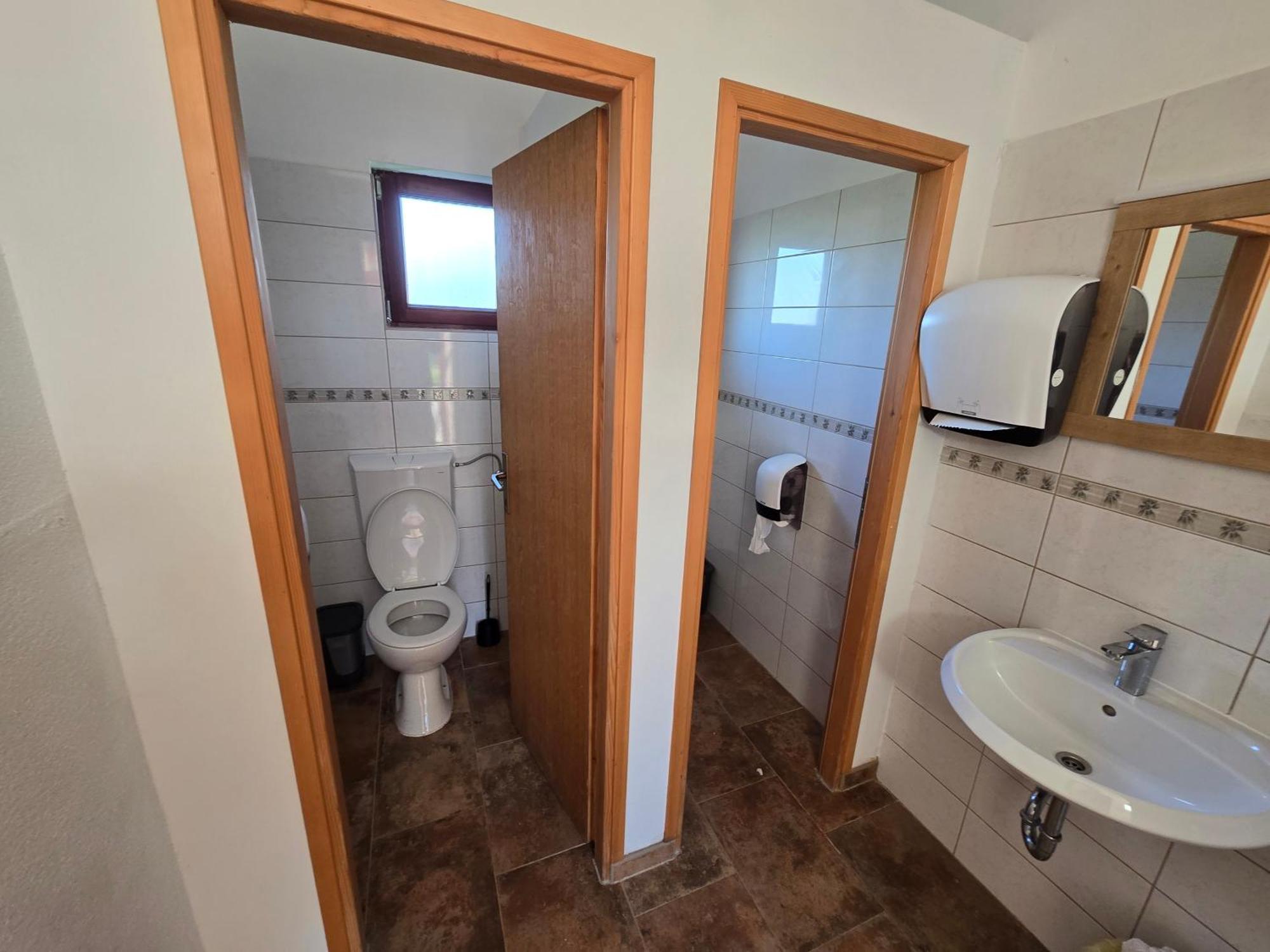 Bungalows Rizvan City Brusane Экстерьер фото